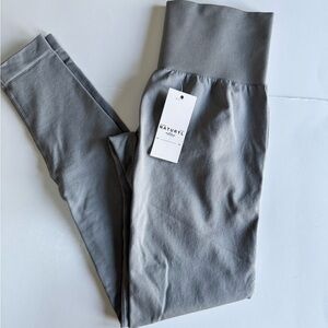 NWT!! NVGTN Seamless Leggings High Waisted Compression Tummy Control Gray S